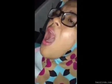 Ngocok Hijabers Binal di Mobil Sampe Kejang Squirt